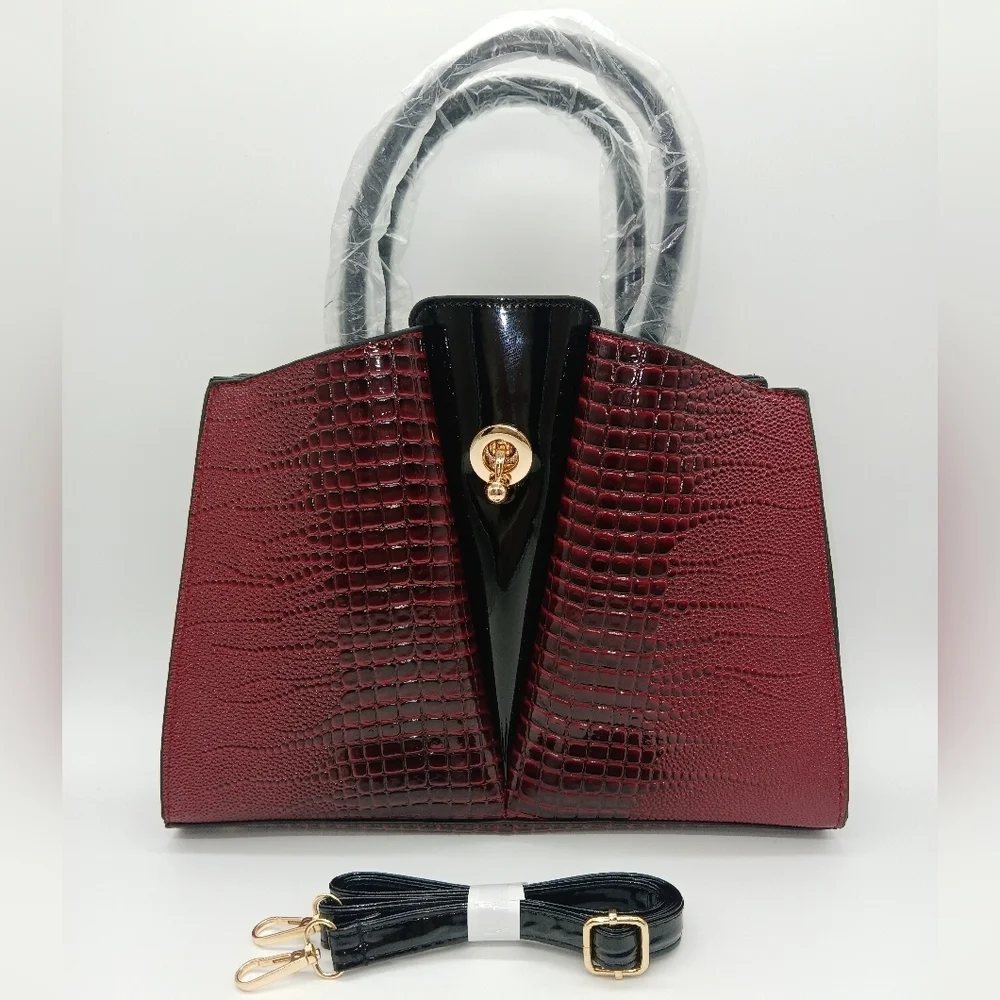 Maroon Crocodile Faux Leather Crossbody/Shoulder Handbag​​